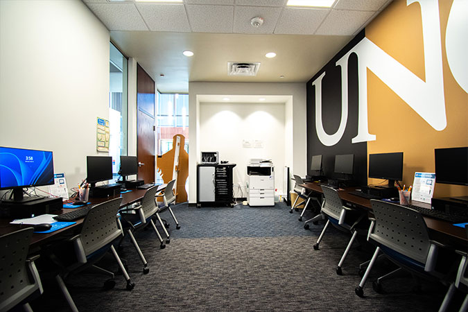 computer lab tables and chairs