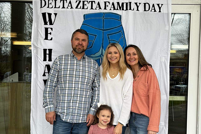 Delta Zeta family day photo
