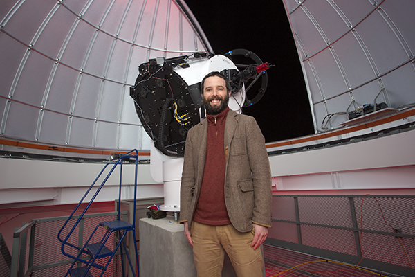 Astronomy professor and alumnus have papers published