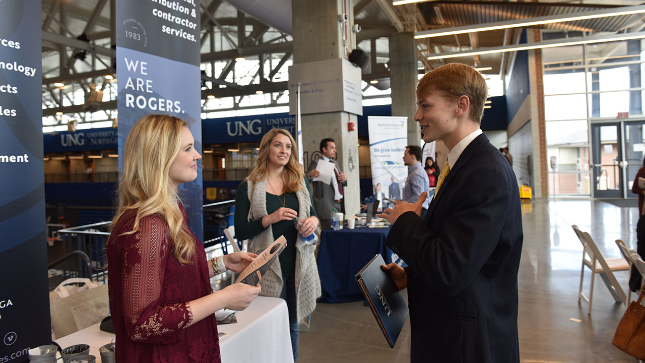 Career fairs offer chance to impress