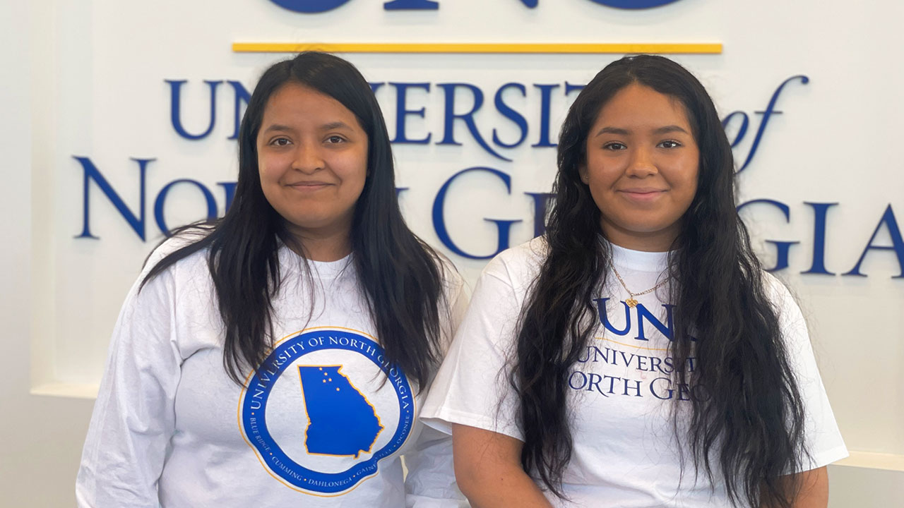 First-gen siblings become Dell Scholars