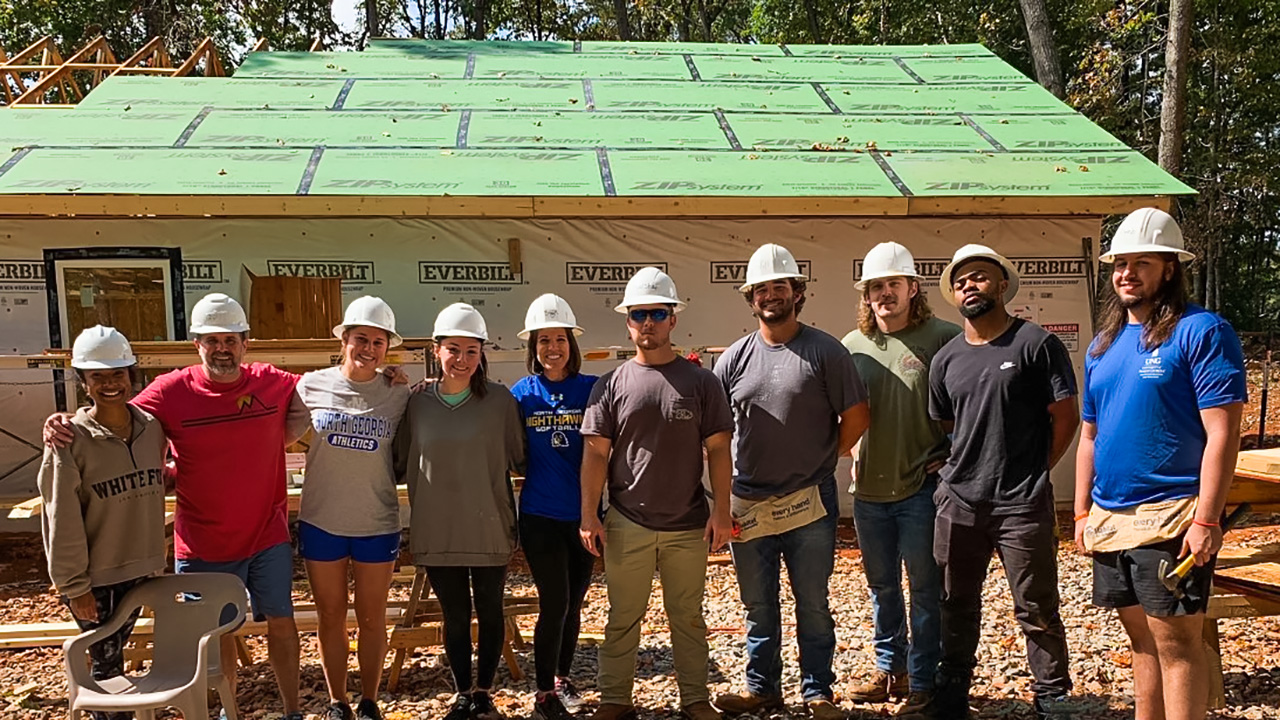 Kinesiology majors build  with Habitat for Humanity