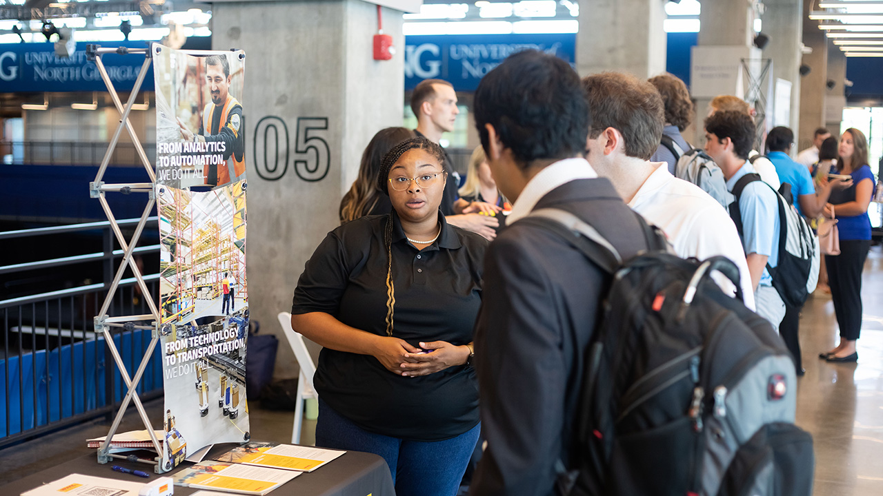 Career fairs offer chance to stand out