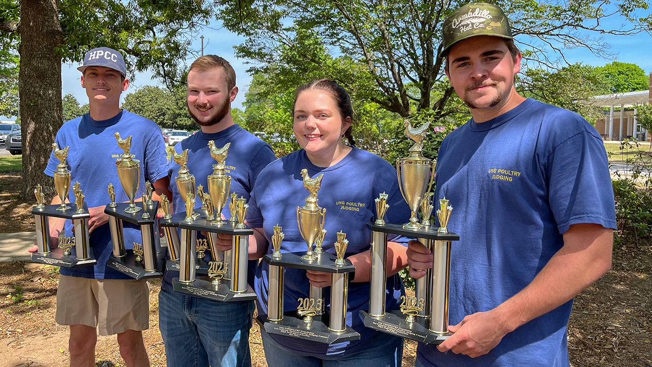 Poultry team takes 5th at national event