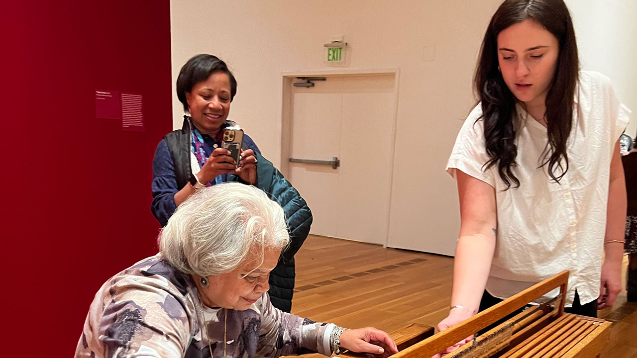 Student takes part in weaving exhibition  