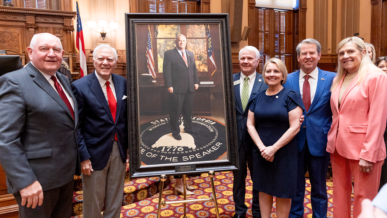 Portrait unveiled to honor Speaker Ralston 