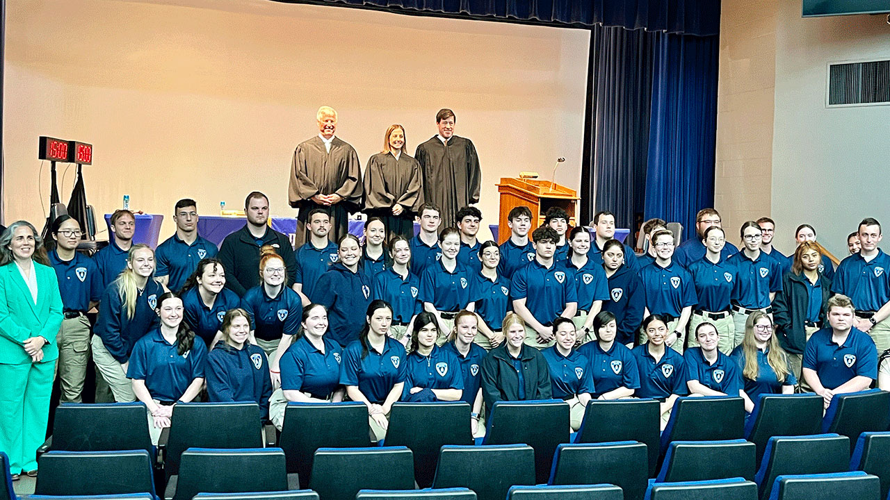 Students observe Court of Appeals session