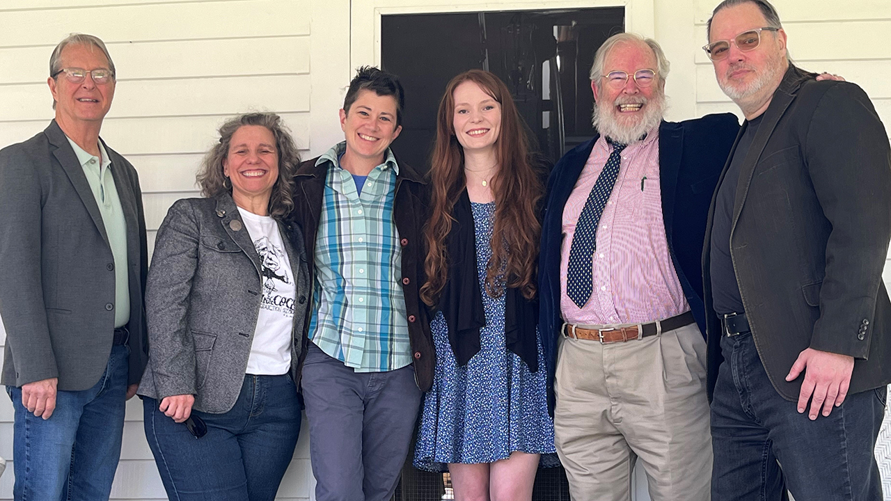 Sophomore Emilyn Slemons, center, has been named a 2024 Fulbright UK Summer Institute scholar. In addition, she was named a 2024-25 Newman Civic Fellow. 