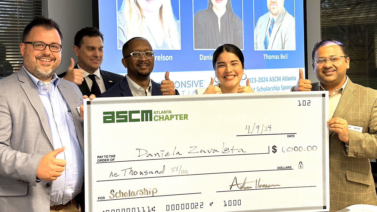 Student wins scholarship from supply chain group 