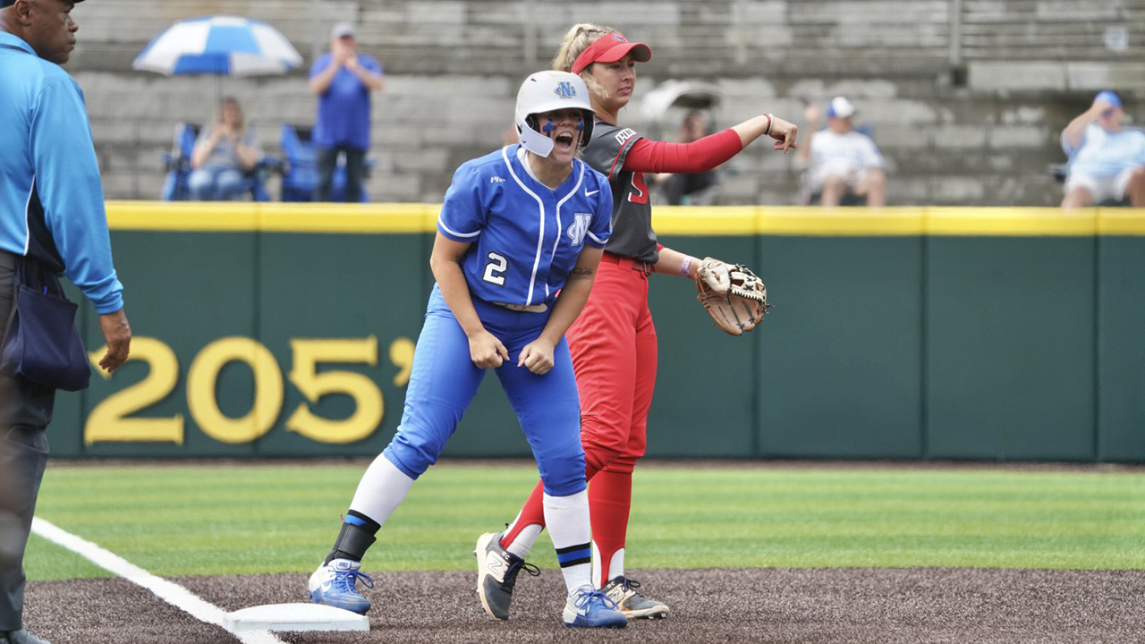 Softball, women's tennis teams host regionals