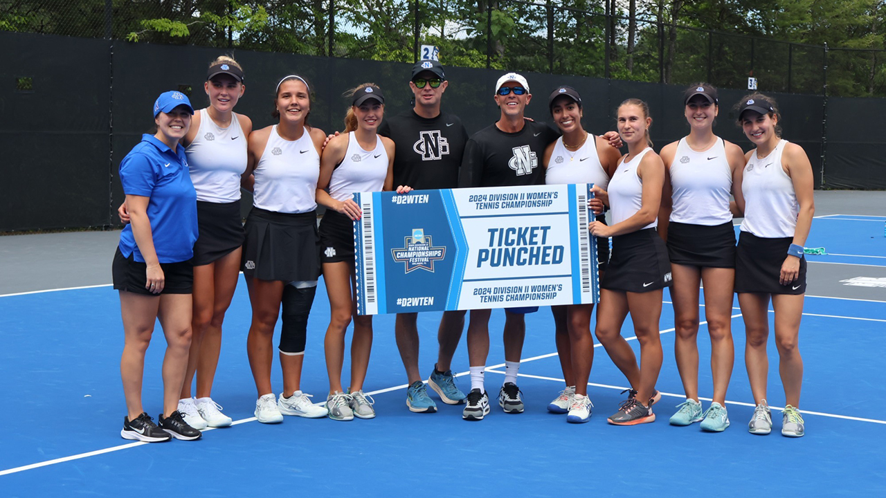 Women's tennis team earns spot at nationals