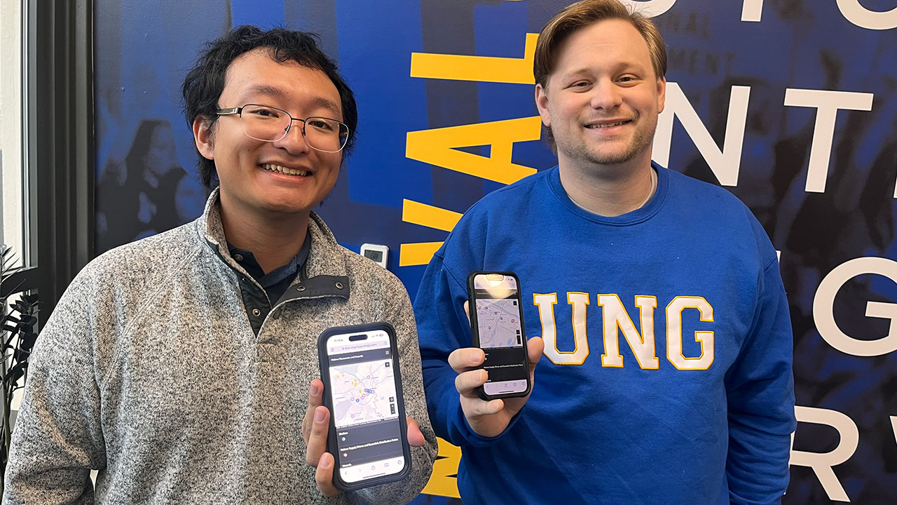 Students create hurricane relief app