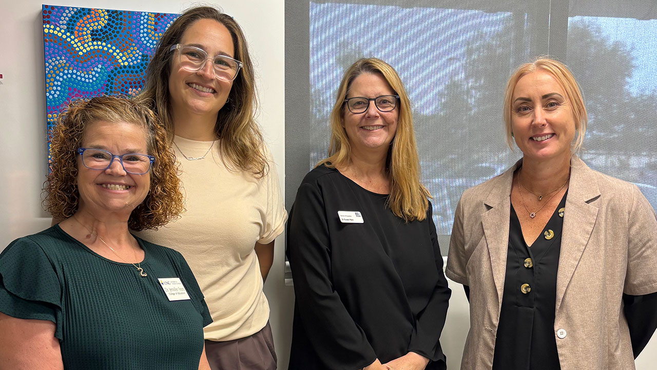 Professor presents at conference in Australia