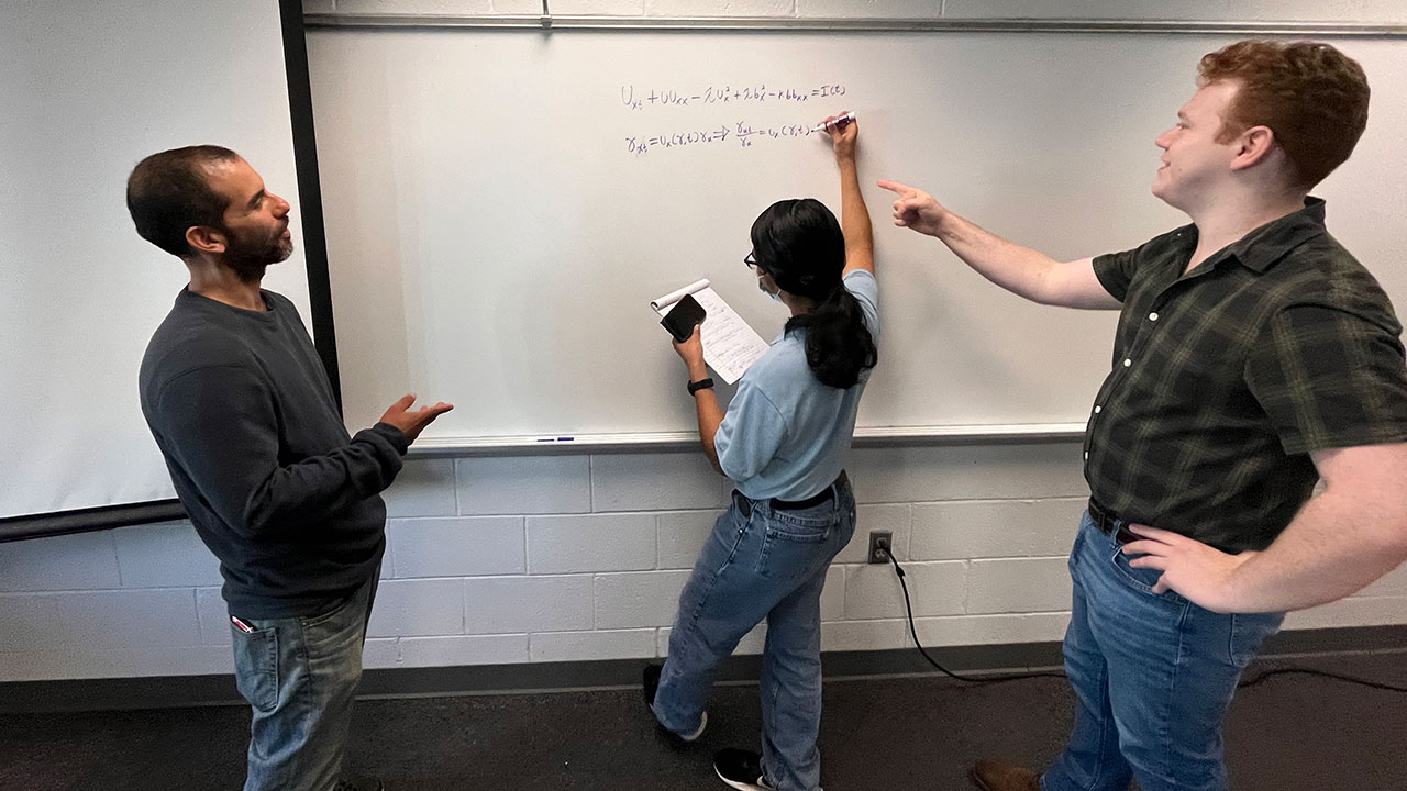 Research projects pair students with faculty