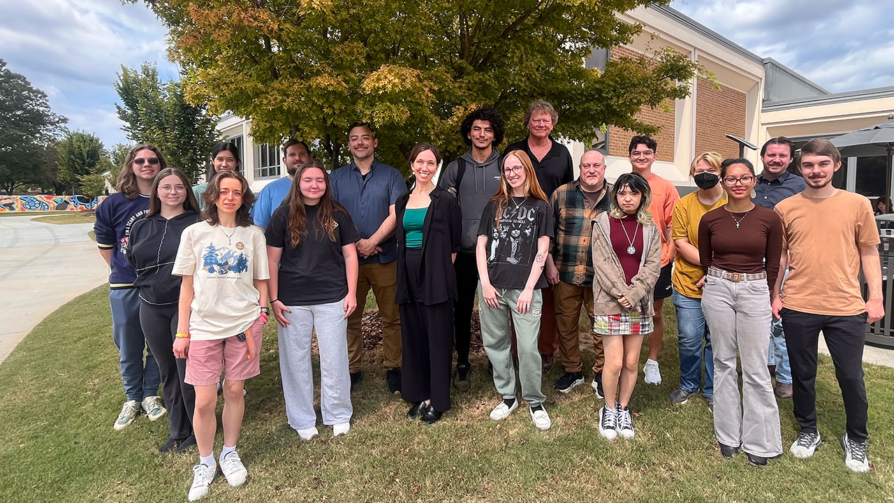 Dees aims to inspire IESA students