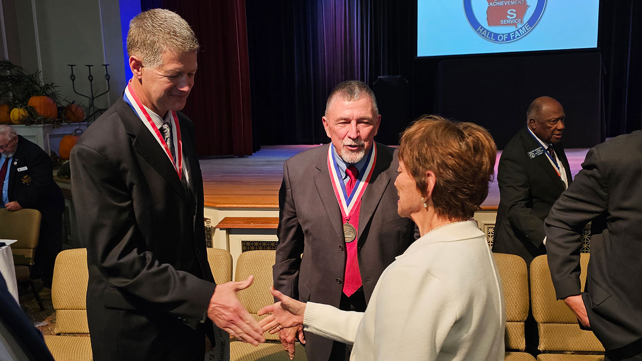 2 alumni inducted into veterans Hall of Fame