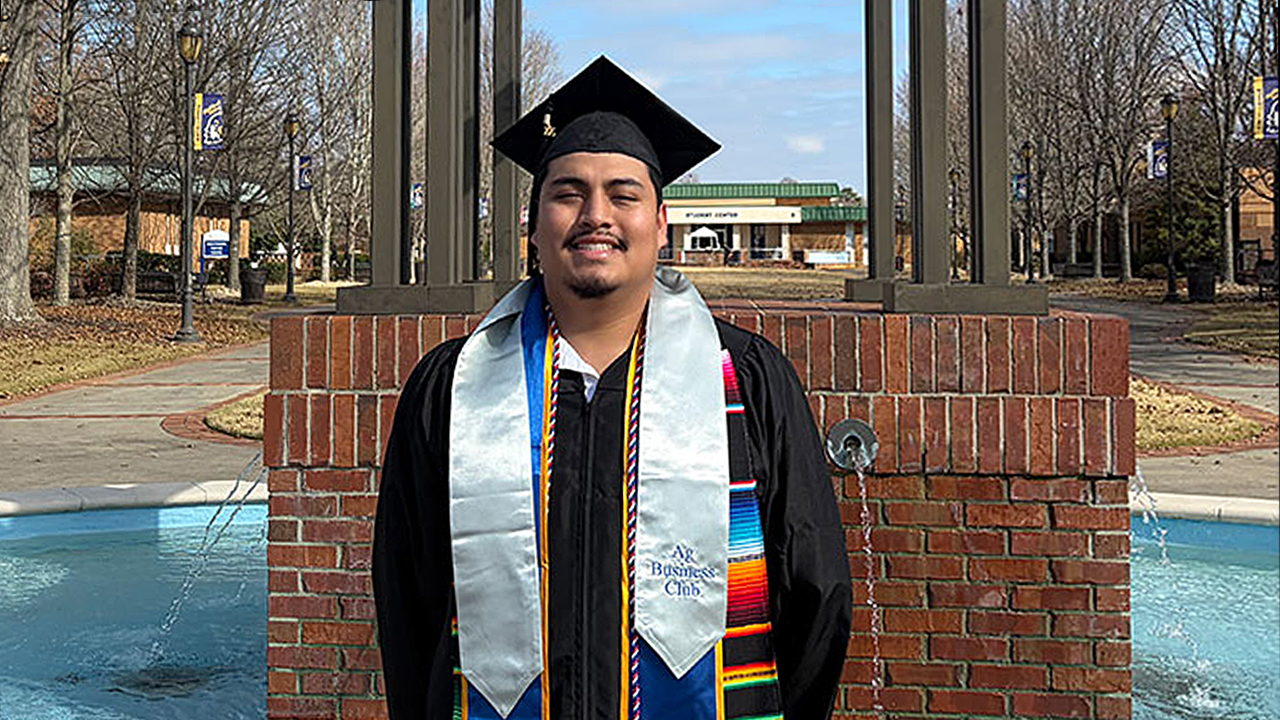 Grads prepare to step into workforce