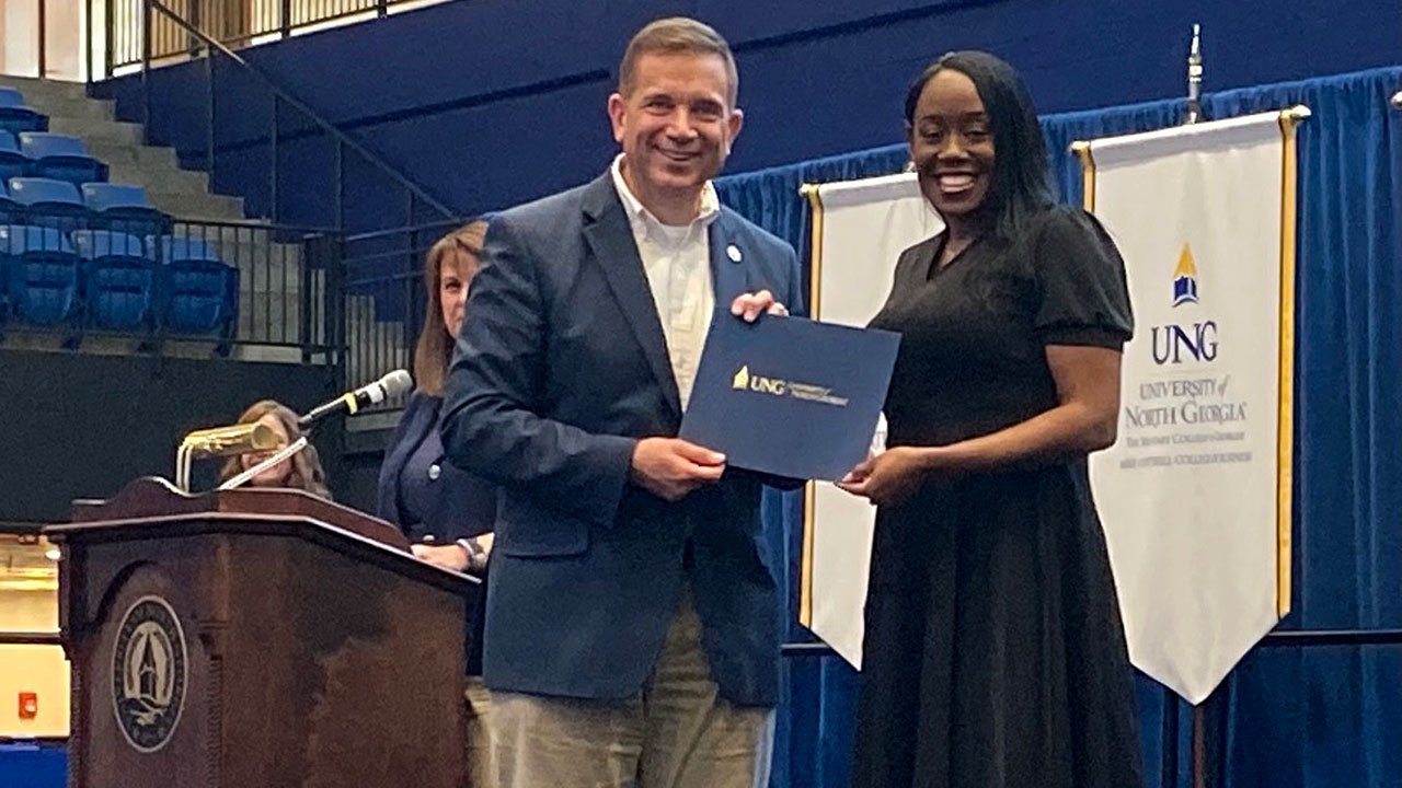 Doctoral nursing student earns research award