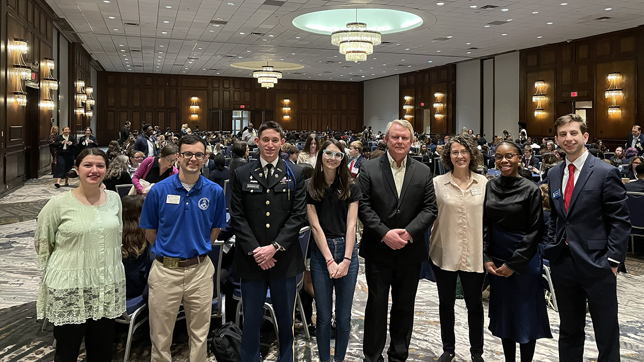 Students offer cyber insights to high schoolers