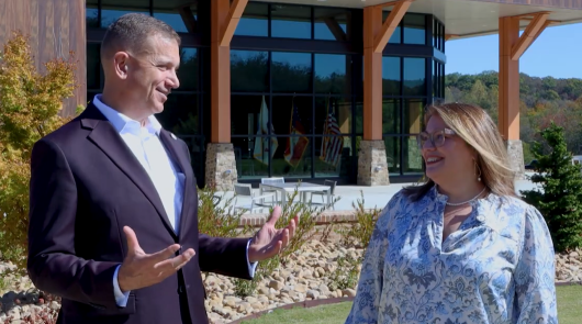 President Shannon and Suzanne Jabaley talking